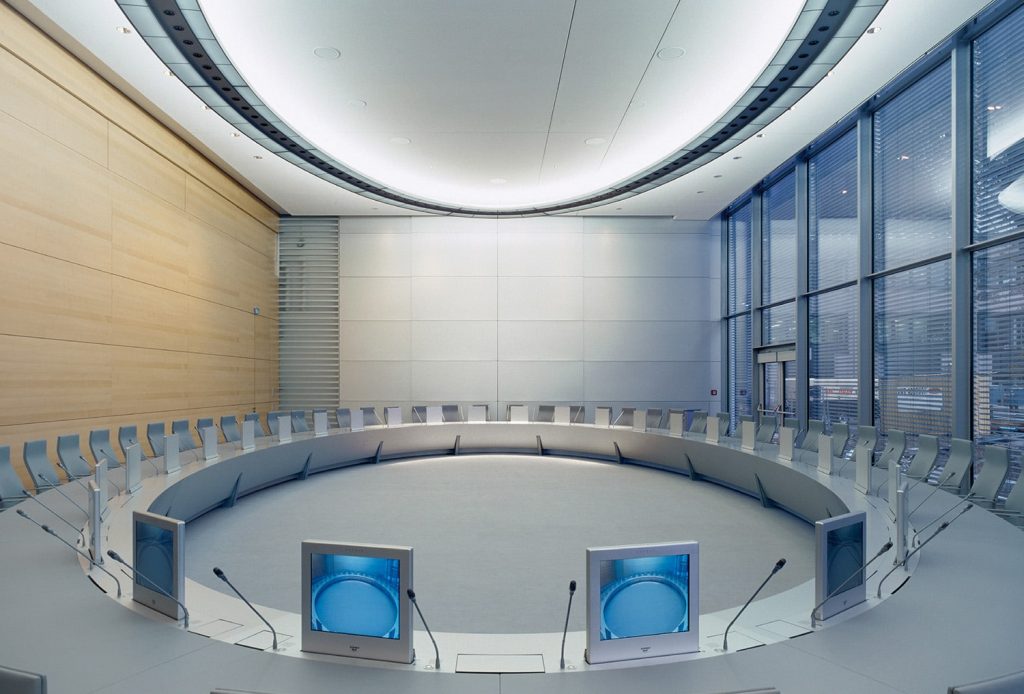 Konferenz Einrichtung Sitzungssaal Ratssaal Tagungsraum Spiegels konferenz-einrichtung-sitzungssaal-ratssaal-tagungsraum-spiegels